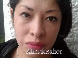Aliciakisshot