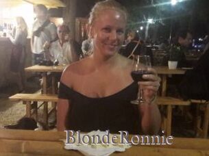 BlondeRonnie