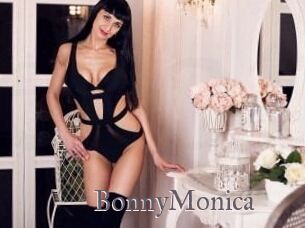 Bonny_Monica