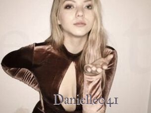 Danielle041