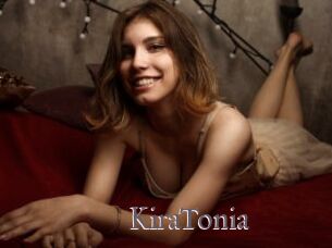 KiraTonia