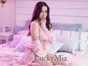 LuckyMia