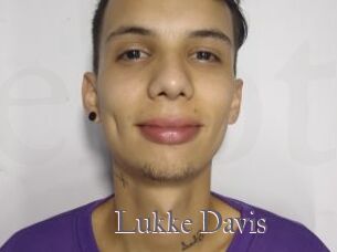 Lukke_Davis