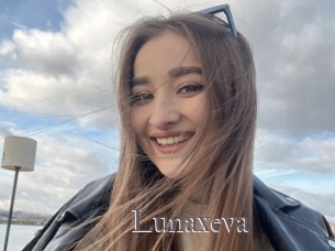 Lunaxeva