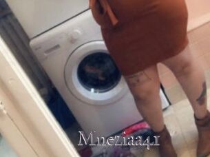 Mneziaa41