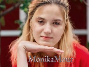 MonikaMour