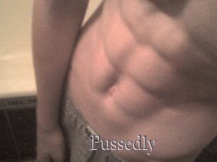 Pussedly