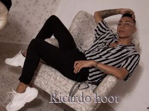 Ricardo_hoot