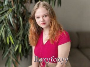 Roxyfoxyy