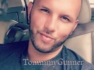 TommmyGunner