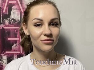 TouchmeMia