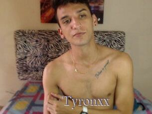 Tyronxx