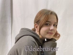 Udelebruster